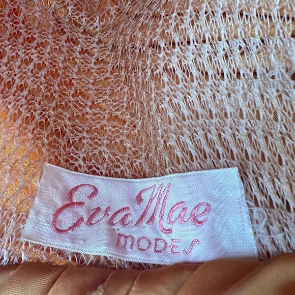 Eva Mae Modes Hat Headpiece Vtg 60s Pleated Satin Gold Box Style Formal Brooch - Picture 10 of 13